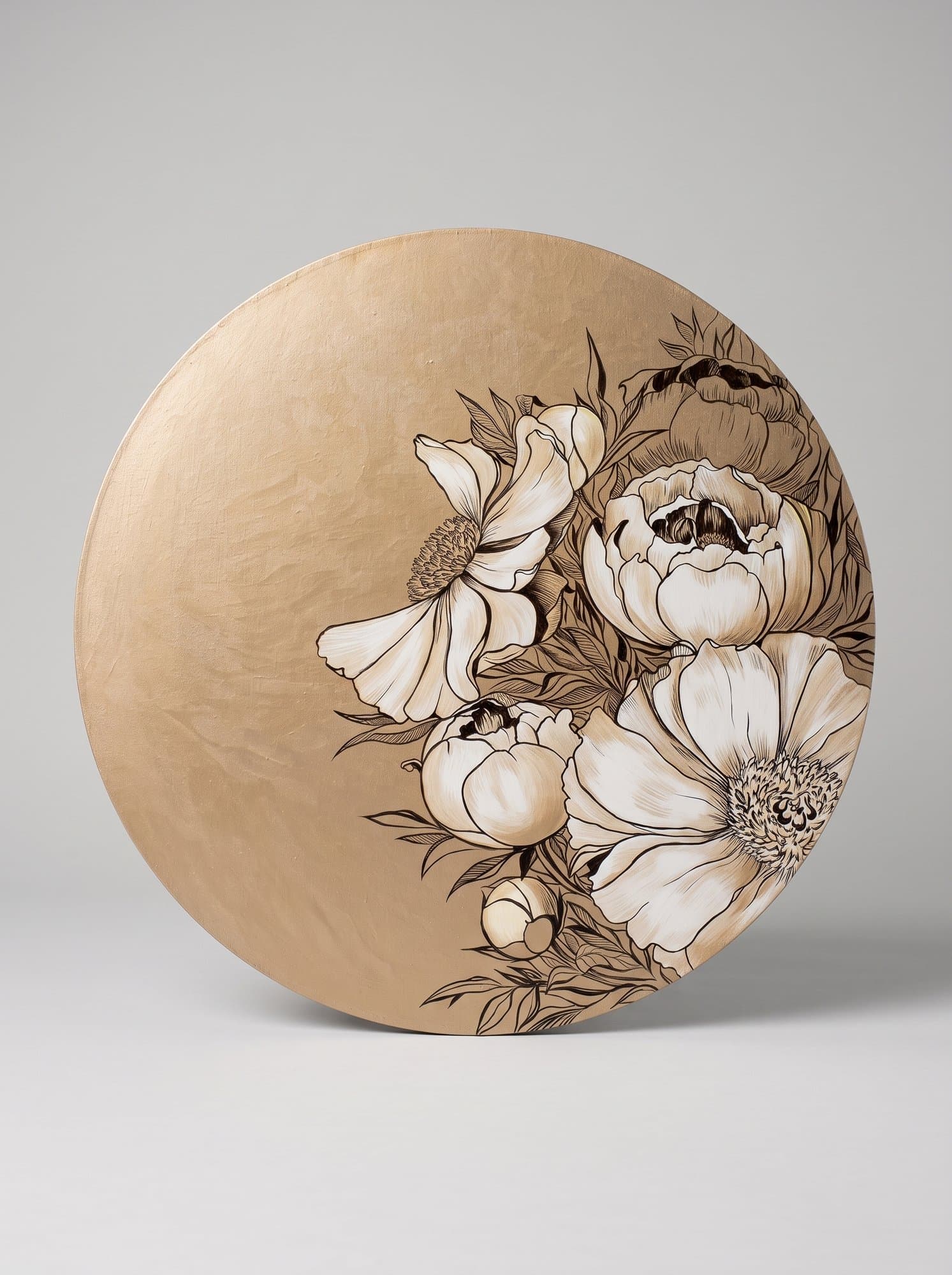 Round panel with white peonies on a golden mother-of-pearl background